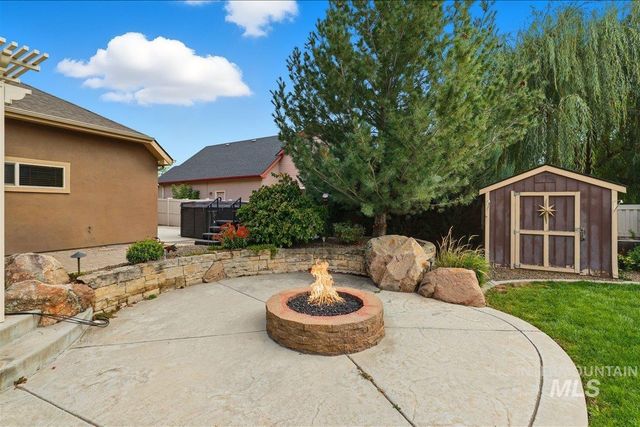 11739 W Creekrapids Dr, Star, ID 83669