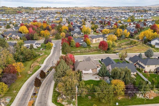 11739 W Creekrapids Dr, Star, ID 83669