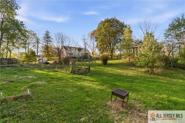 106 Main Street, Whitehouse Station, NJ 08889