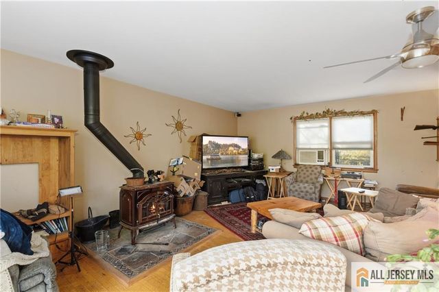 106 Main Street, Whitehouse Station, NJ 08889