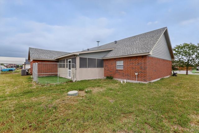 3134 Gunsmoke Drive, Farmersville, TX 75442