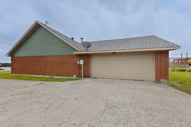 3134 Gunsmoke Drive, Farmersville, TX 75442