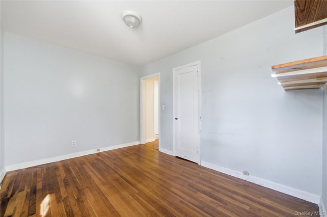 6 Central Avenue, Amityville, NY 11701