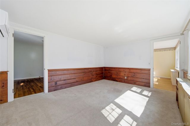 6 Central Avenue, Amityville, NY 11701