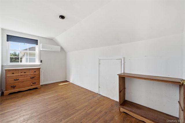 6 Central Avenue, Amityville, NY 11701