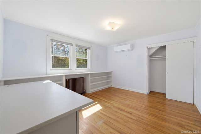 6 Central Avenue, Amityville, NY 11701