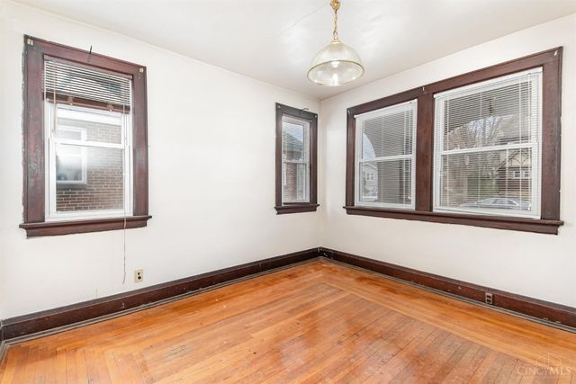 1933 Lawn Ave., Norwood, OH 45237