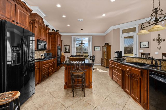 520 Canterbury Lane, Bossier City, LA 71111