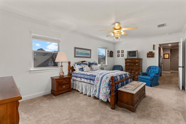 520 Canterbury Lane, Bossier City, LA 71111