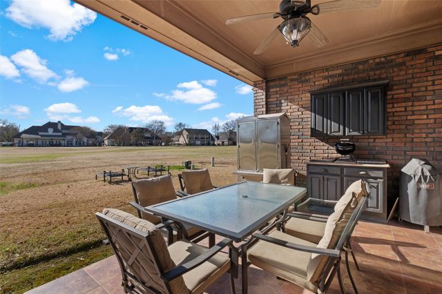 520 Canterbury Lane, Bossier City, LA 71111