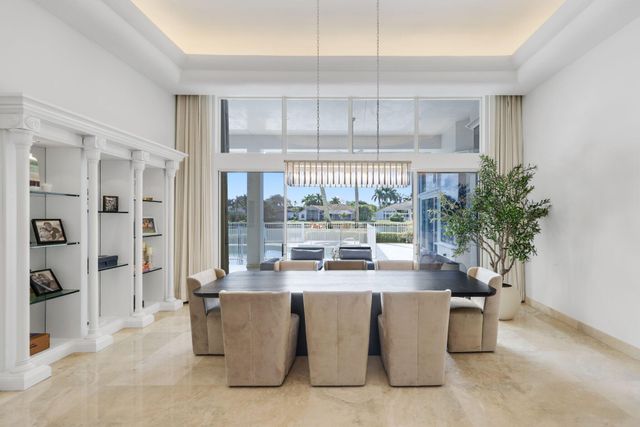 6799 Newport Lake Circle, Boca Raton, FL 33496