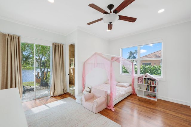 6799 Newport Lake Circle, Boca Raton, FL 33496