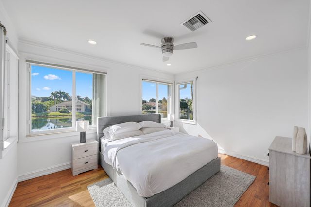 6799 Newport Lake Circle, Boca Raton, FL 33496