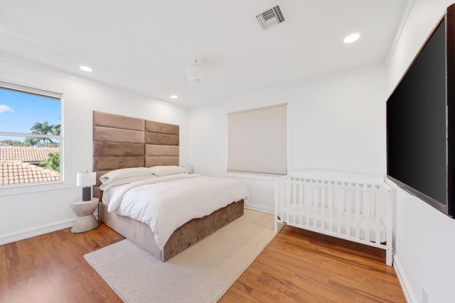 6799 Newport Lake Circle, Boca Raton, FL 33496