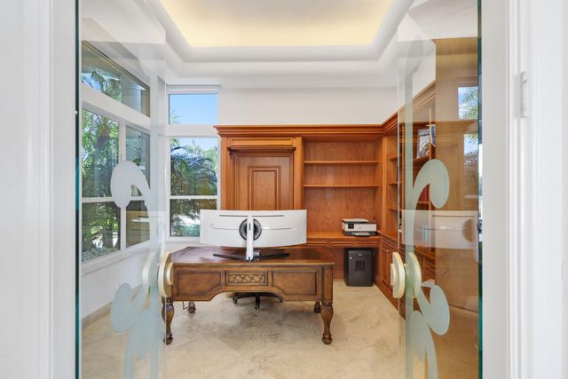 6799 Newport Lake Circle, Boca Raton, FL 33496