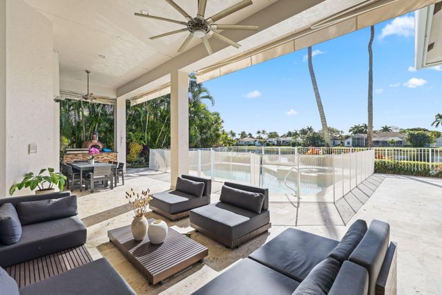 6799 Newport Lake Circle, Boca Raton, FL 33496