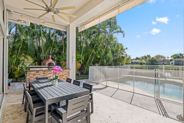 6799 Newport Lake Circle, Boca Raton, FL 33496