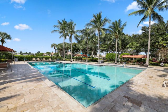 6799 Newport Lake Circle, Boca Raton, FL 33496