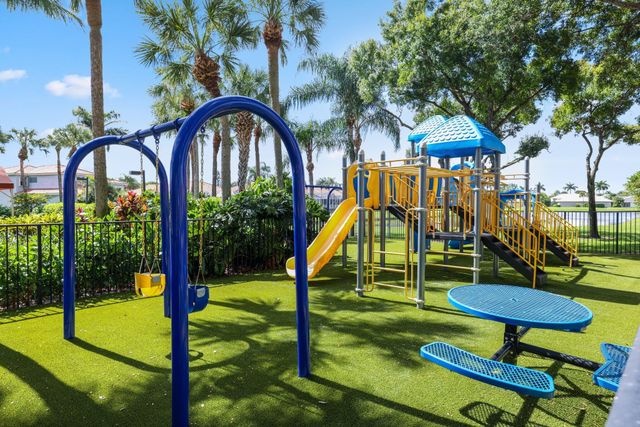 6799 Newport Lake Circle, Boca Raton, FL 33496