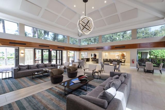 6799 Newport Lake Circle, Boca Raton, FL 33496