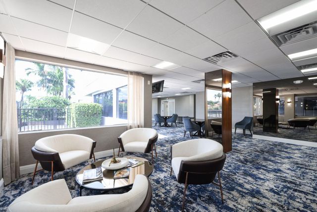 6799 Newport Lake Circle, Boca Raton, FL 33496