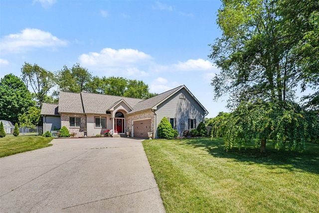 13741 Green Prairie Street, Vicksburg, MI 49097