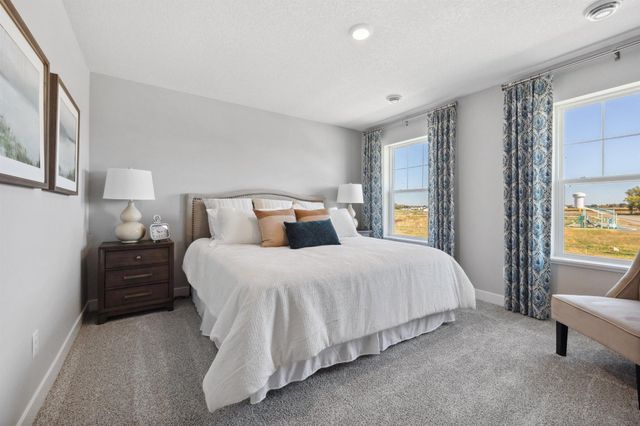 2021 Aquarius Drive, Shakopee, MN 55379
