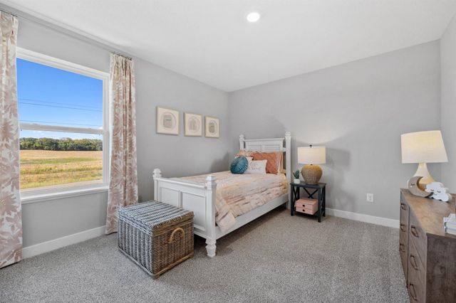 2021 Aquarius Drive, Shakopee, MN 55379