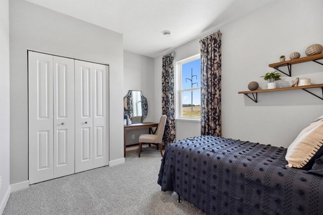 2021 Aquarius Drive, Shakopee, MN 55379