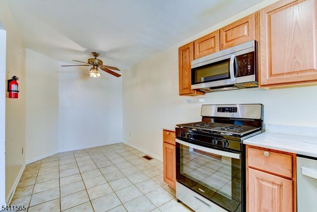 268 Dorset Ct, Piscataway Twp., NJ 08854