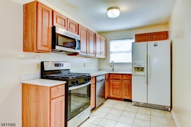 268 Dorset Ct, Piscataway Twp., NJ 08854