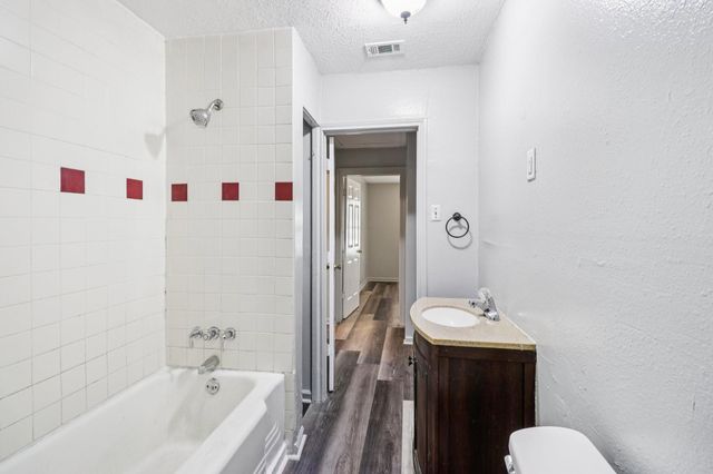 1915 Little Street, La Marque, TX 77568