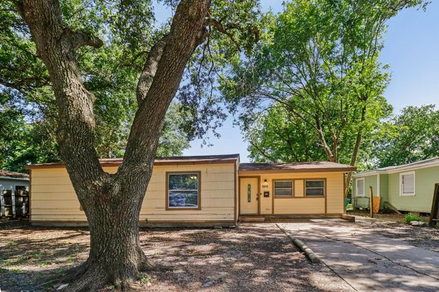 1915 Little Street, La Marque, TX 77568