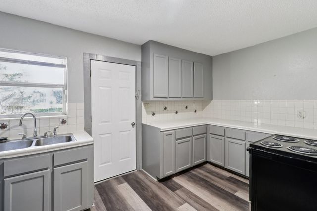 1915 Little Street, La Marque, TX 77568