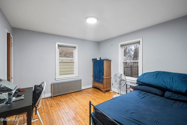 16 Lake Road, Albany, NY 12205