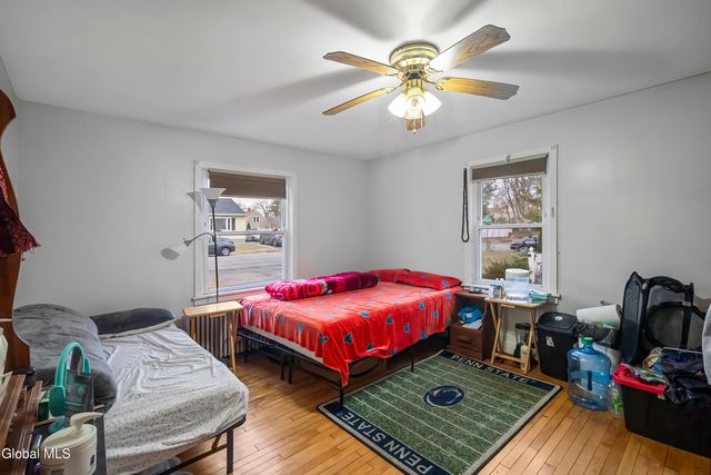 16 Lake Road, Albany, NY 12205