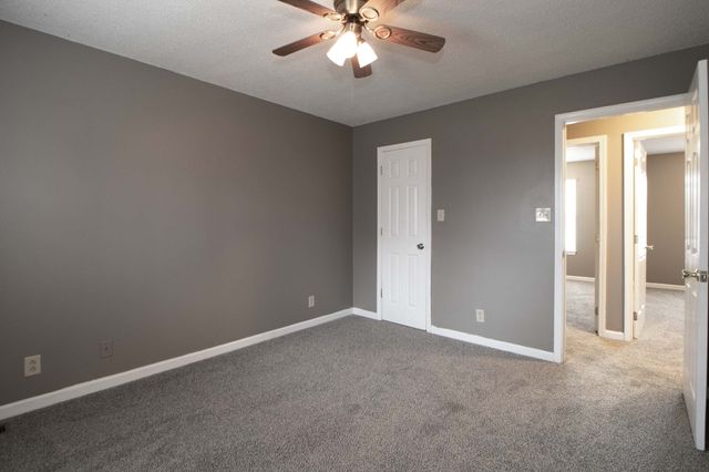 924 Van Buren Avenue, Oak Grove, KY 42262