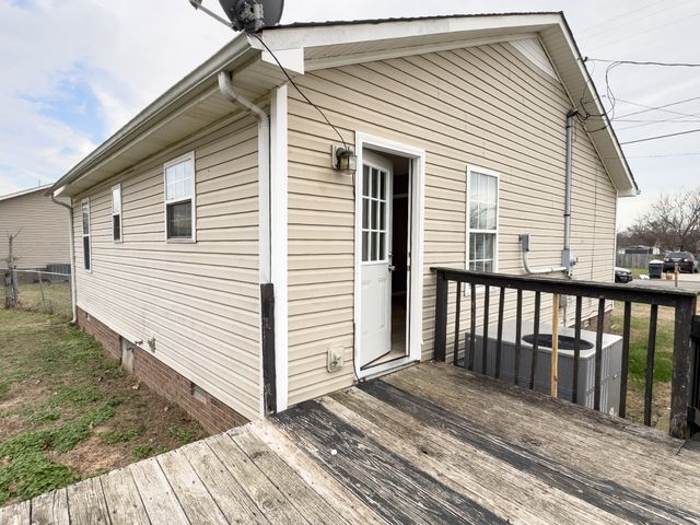 924 Van Buren Avenue, Oak Grove, KY 42262