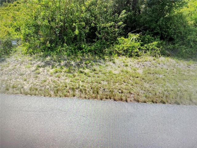 220 LAUSANNE AVE, Lehigh Acres, FL 33974