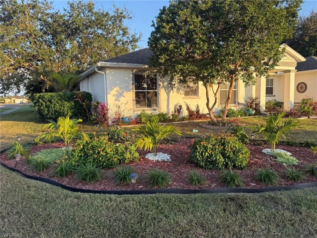 265 Justene CIR W, Lehigh Acres, FL 33972