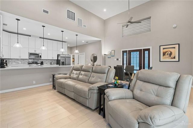 1127 Fairway Lane, Harlingen, TX 78552