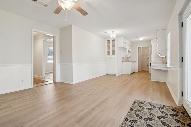 852 W Redbud Drive, Hurst, TX 76053