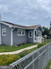 520 BEM ST, Riverside, NJ 08075