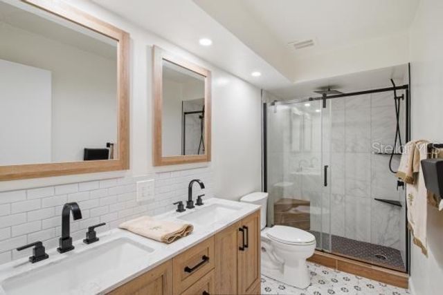 1632 S LAKE AVENUE 3, Clearwater, FL 33756