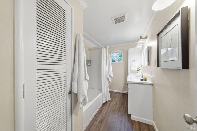 8843 Marianna Dr, Forestville, CA 95436