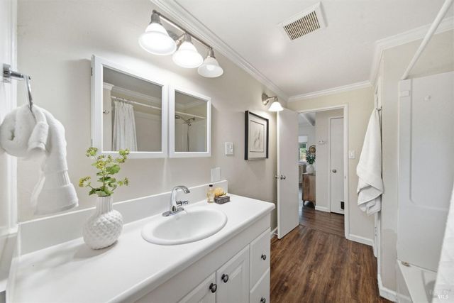 8843 Marianna Dr, Forestville, CA 95436