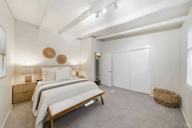 8843 Marianna Dr, Forestville, CA 95436