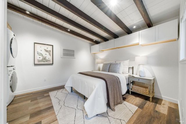 8843 Marianna Dr, Forestville, CA 95436