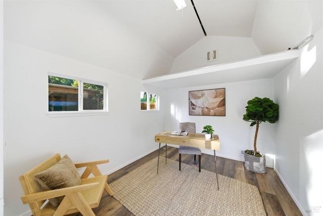 8843 Marianna Dr, Forestville, CA 95436