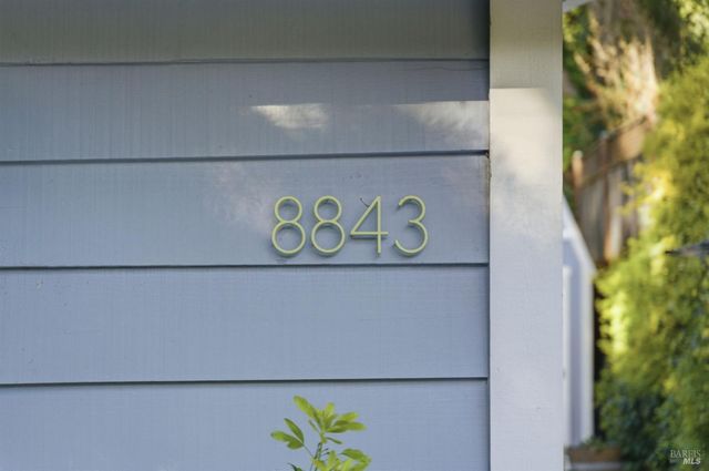 8843 Marianna Dr, Forestville, CA 95436